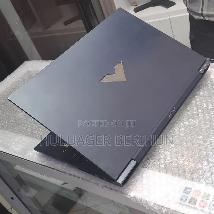 New Laptop HP Victus 16 16GB Intel Core i7 SSD 512GB