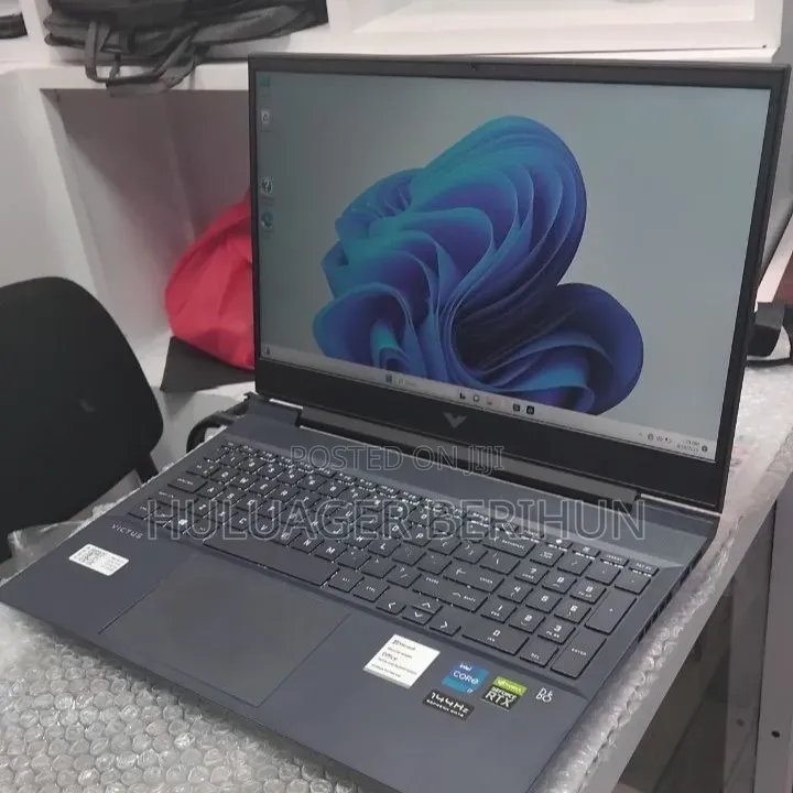 New Laptop HP Victus 16 16GB Intel Core i7 SSD 512GB
