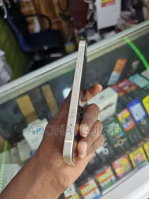 Apple iPhone 13 128 GB White