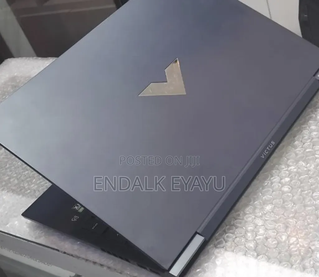 New Laptop HP Victus 16 16GB Intel Core i7 SSD 512GB