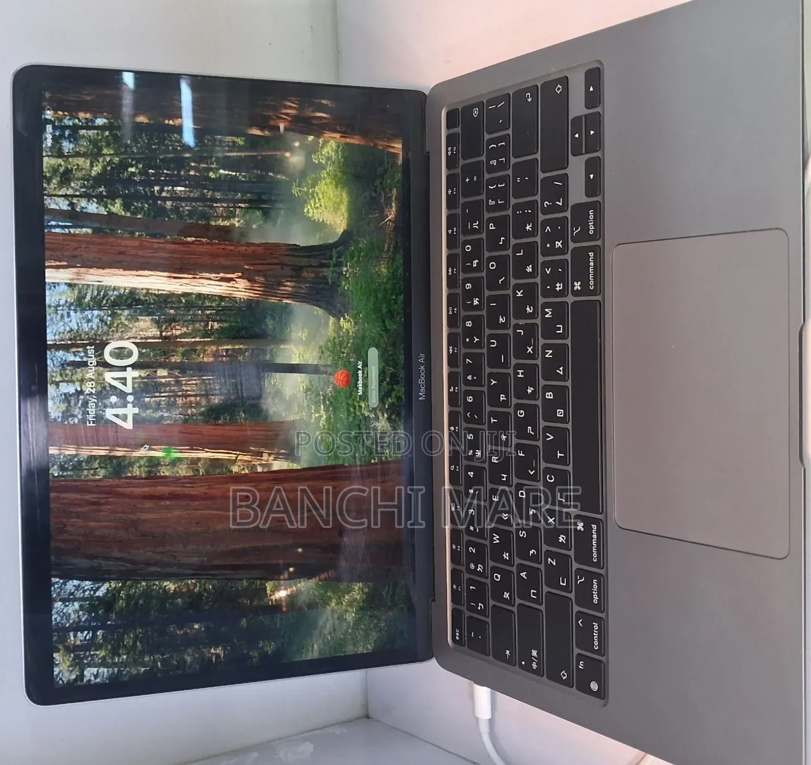 New Laptop Apple MacBook Air 2020 M1 8GB Apple M1 SSD 256GB