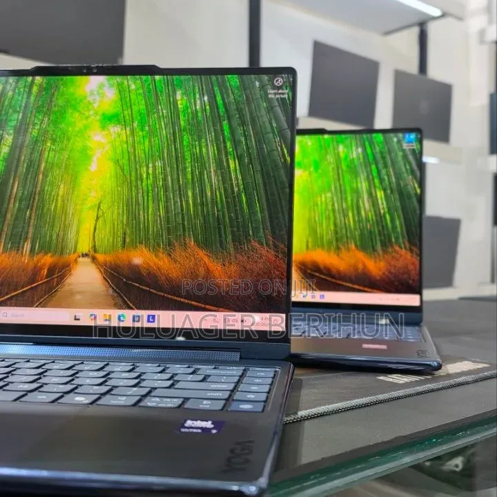 New Lenovo Yoga Pro 9i Aura Edition 32GB Intel Core Ultra 7 SSD 1T