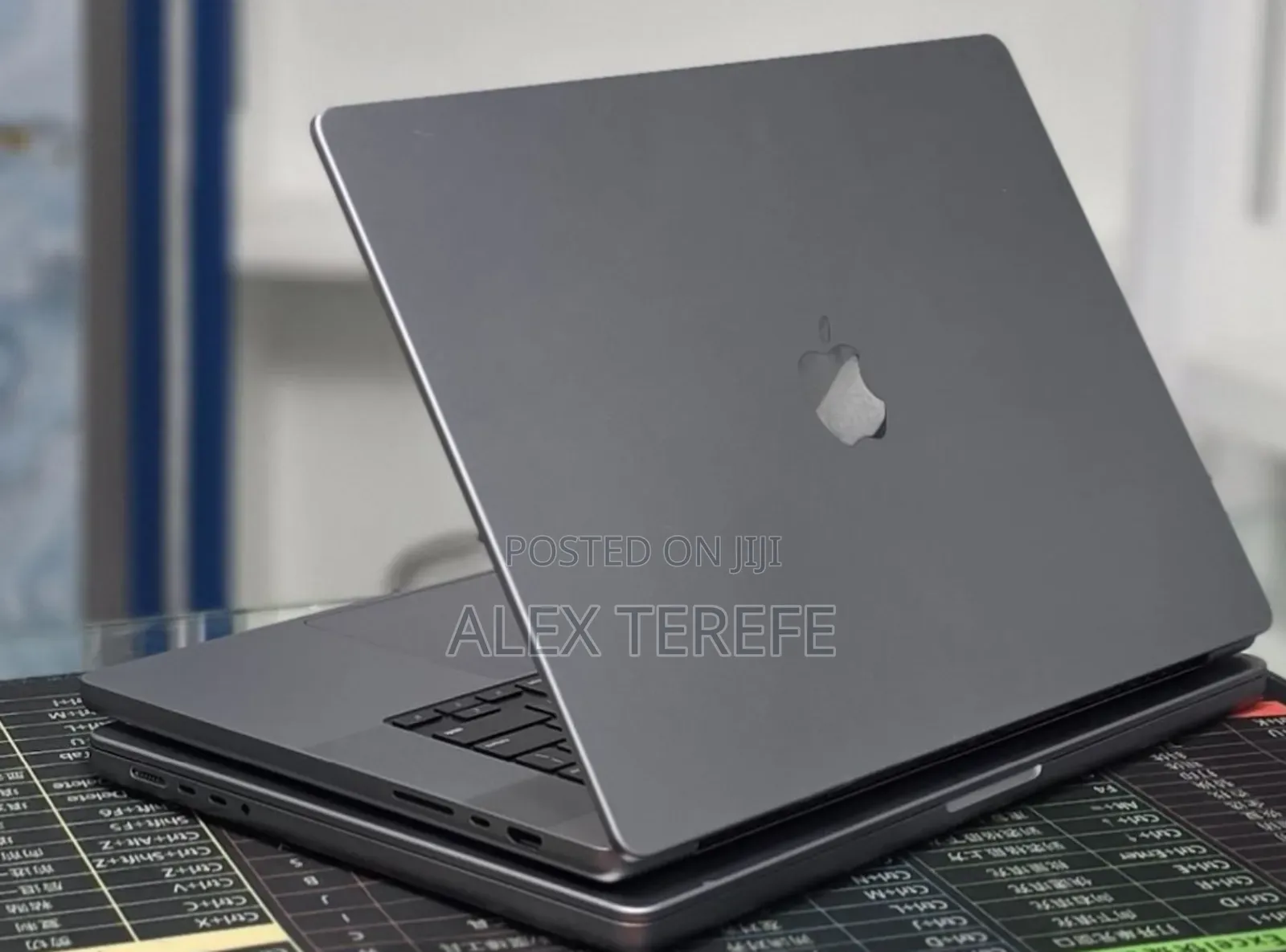 New Laptop Apple MacBook Pro 2021 M1 Max 32GB Apple M1 Max SSD 1T