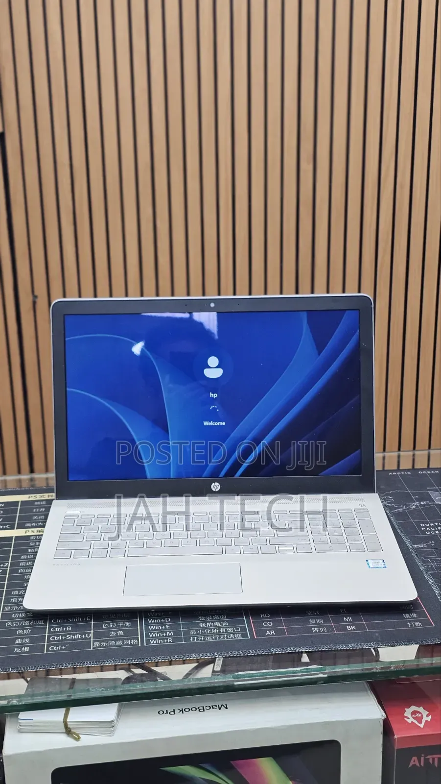 New Laptop HP Pavilion 15 8GB Intel Core i5 SSD 1T