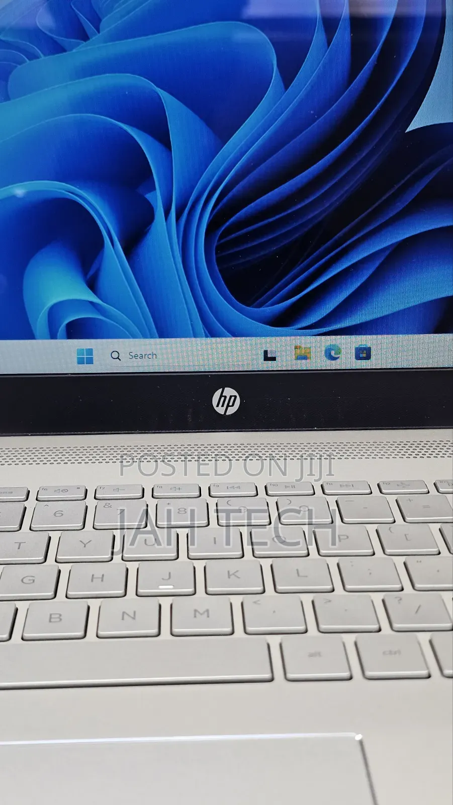 New Laptop HP Pavilion 15 8GB Intel Core i5 SSD 1T