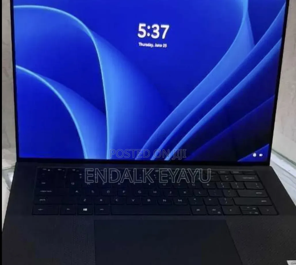 New Laptop Dell XPS 15 16GB Intel Core i7 SSD 512GB