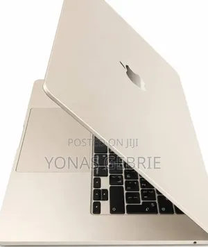 New Laptop Apple MacBook 8GB Apple M2 SSD 512GB