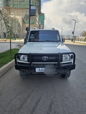 Toyota Land Cruiser 2020 White