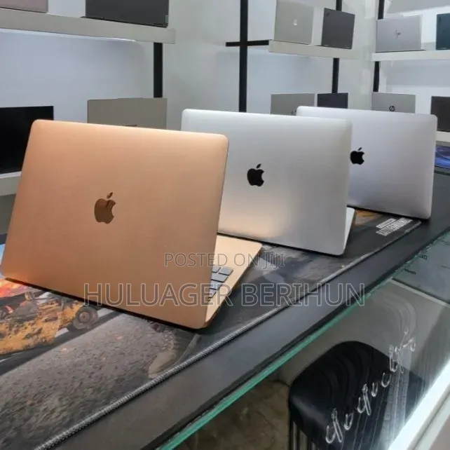 New Laptop Apple MacBook Air 2020 M1 8GB Apple M1 SSD 256GB