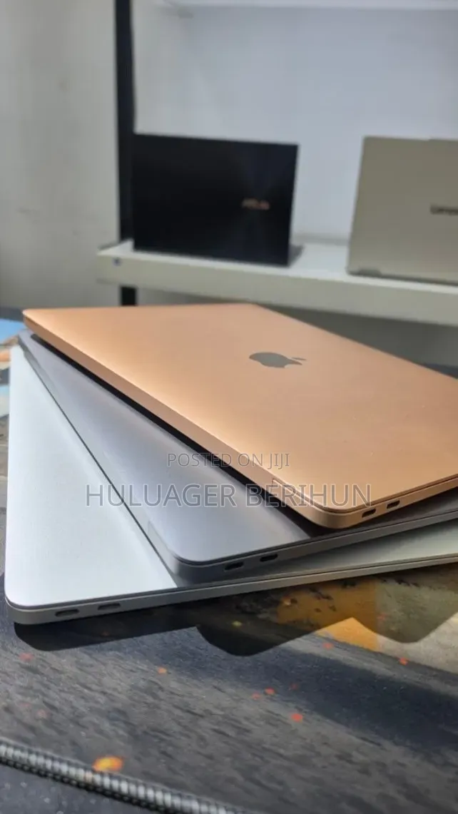New Laptop Apple MacBook Air 2020 M1 8GB Apple M1 SSD 256GB