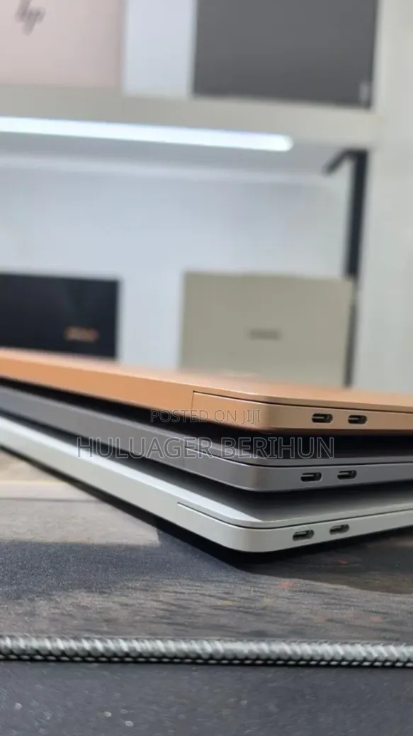 New Laptop Apple MacBook Air 2020 M1 8GB Apple M1 SSD 256GB