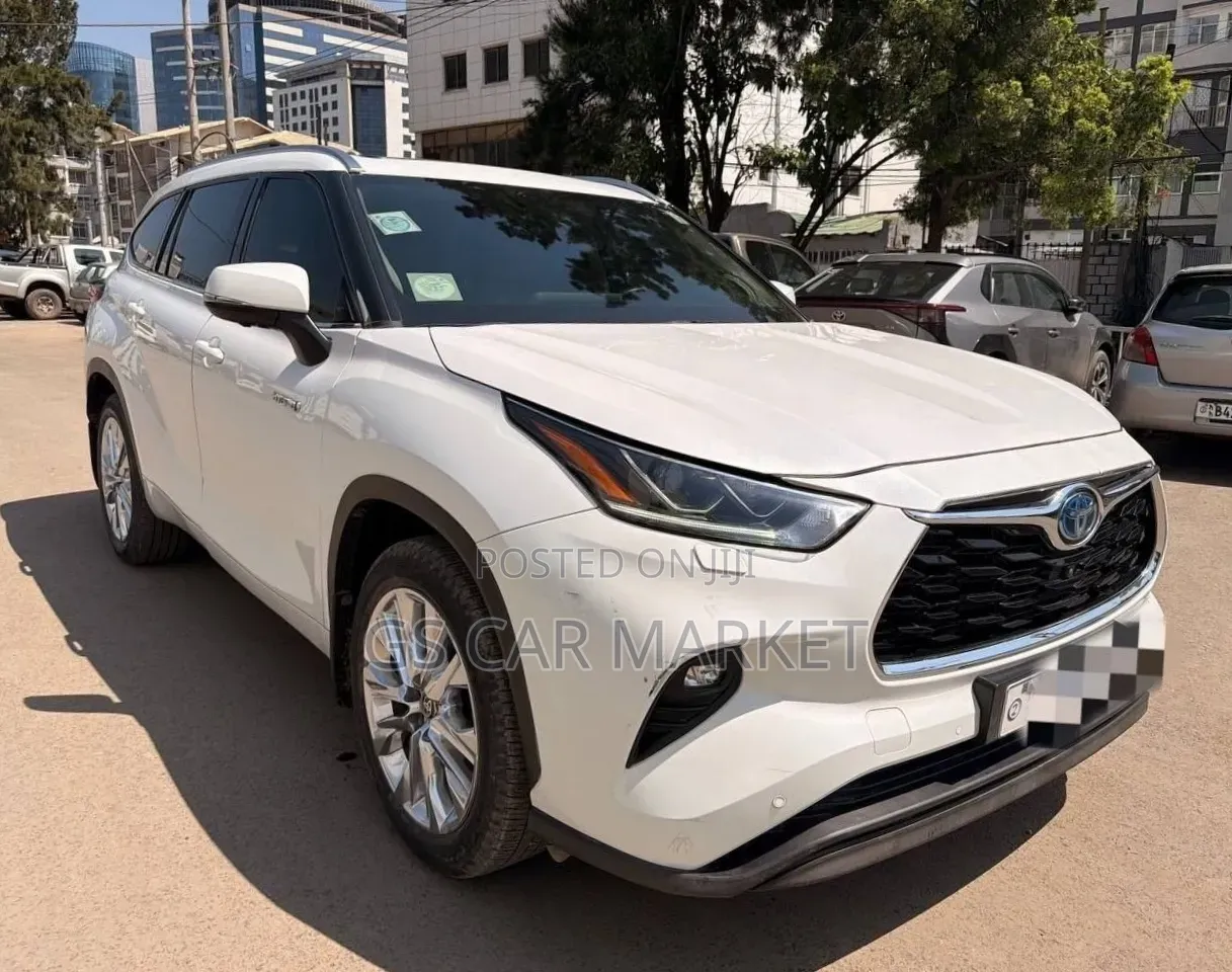 Toyota Highlander 2023 White