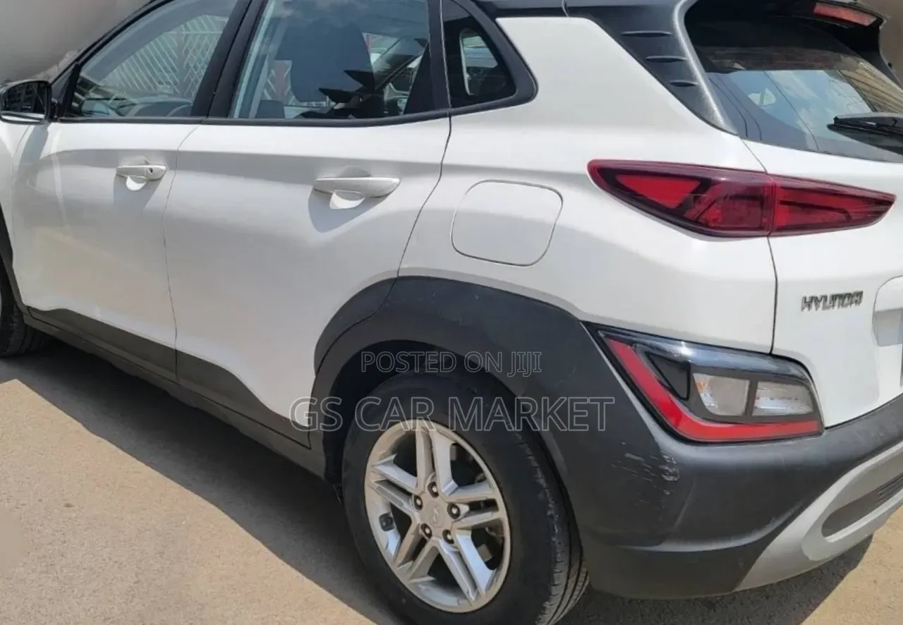 Hyundai Kona 2021 White