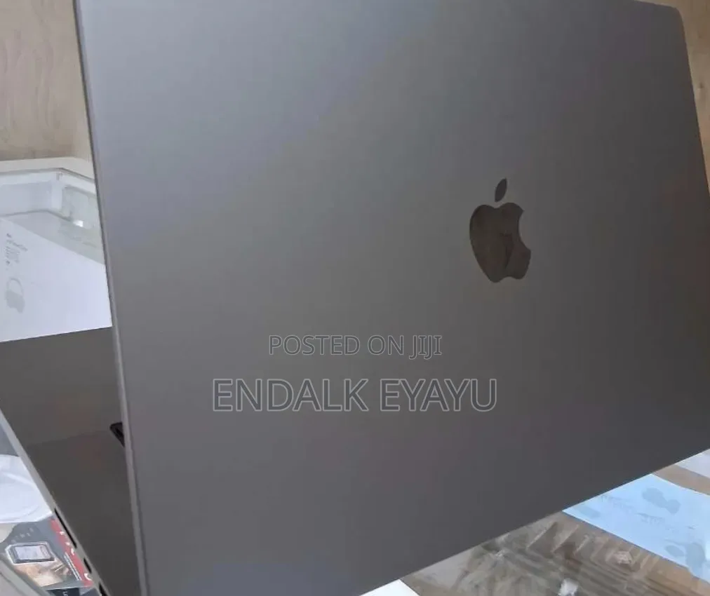 New Laptop Apple MacBook Pro 2021 M1 16GB Apple M1 Pro SSD 1T
