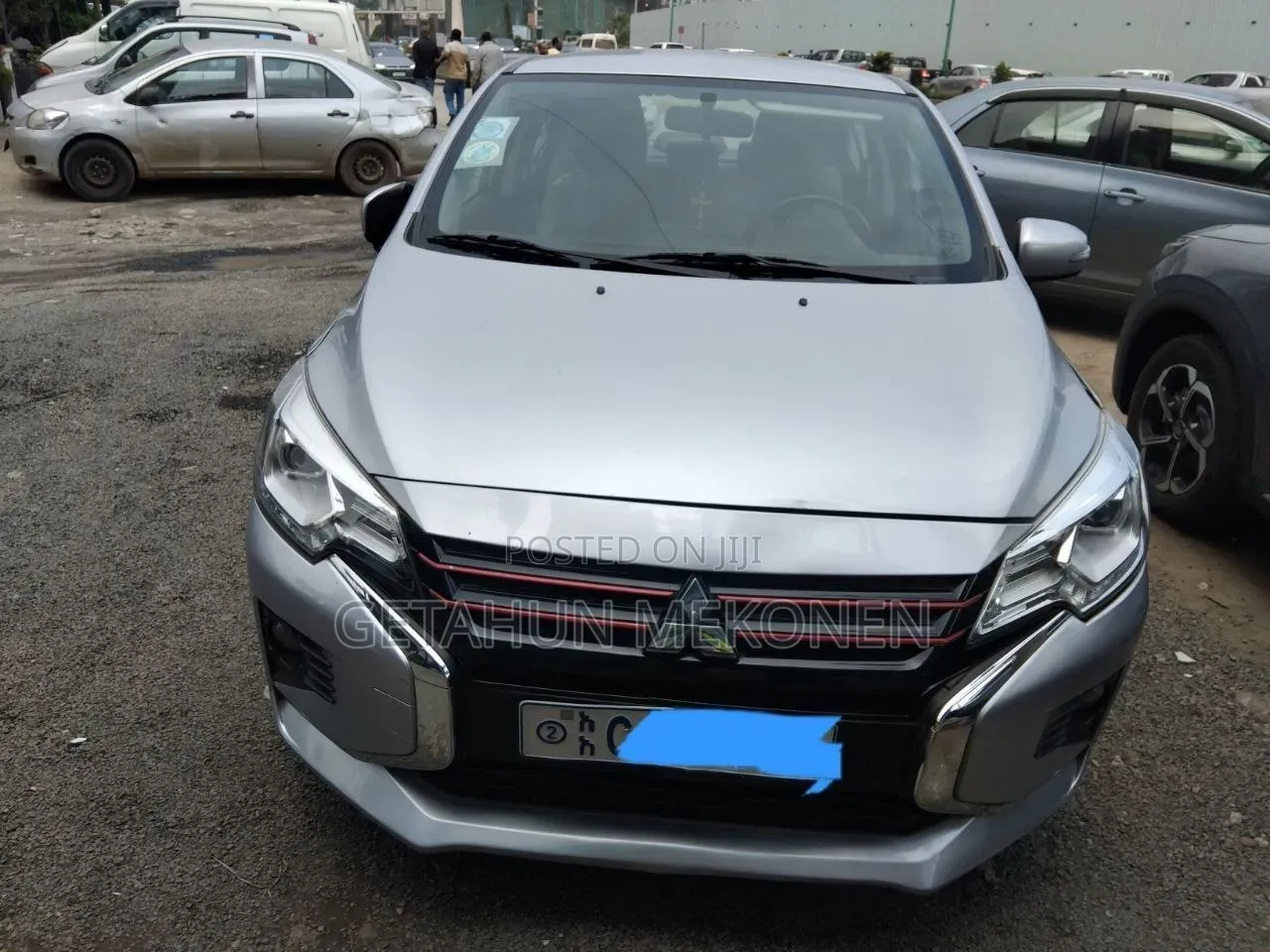 Mitsubishi Attrage 2022 Silver