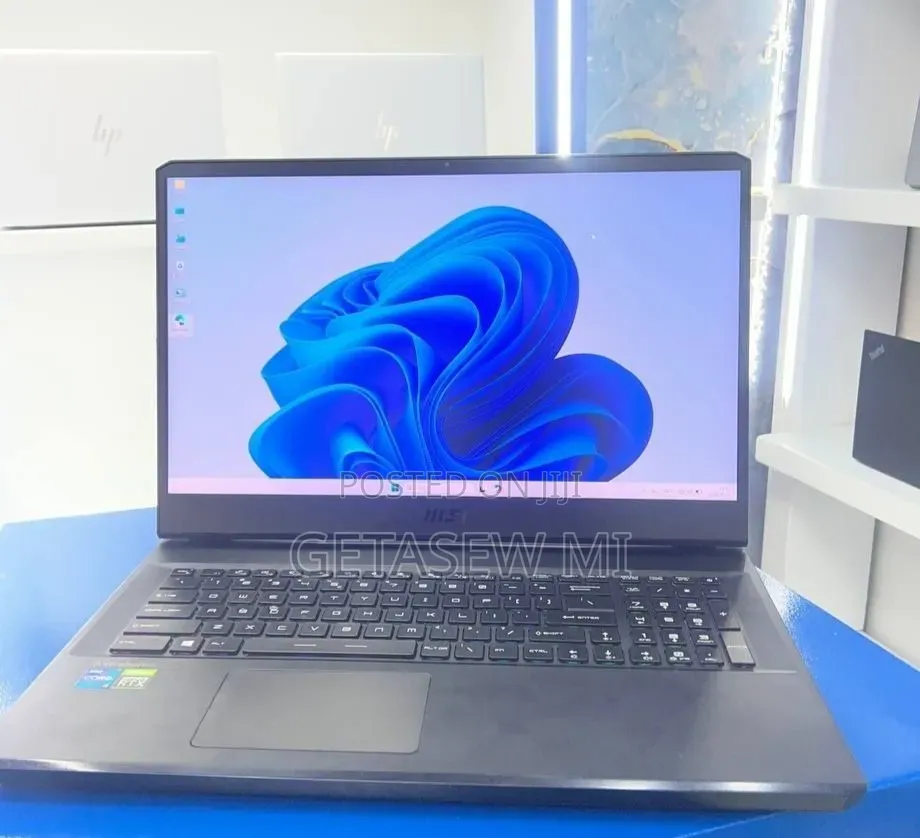 New Laptop MSI GP75 Leopard 16GB Intel Core i7 SSD 1T