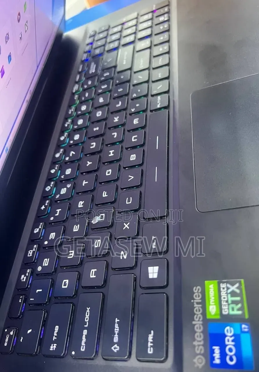 New Laptop MSI GP75 Leopard 16GB Intel Core i7 SSD 1T