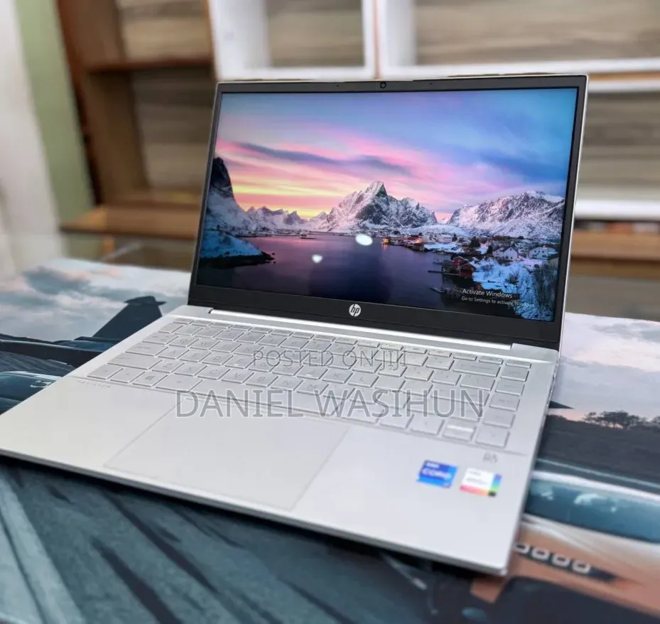 New Laptop HP EliteBook 840 G8 16GB Intel Core i7 SSD 512GB