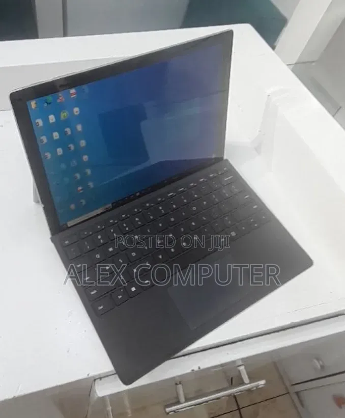 New Laptop Microsoft Surface Pro 8 8GB Intel Core i5 SSD 256GB