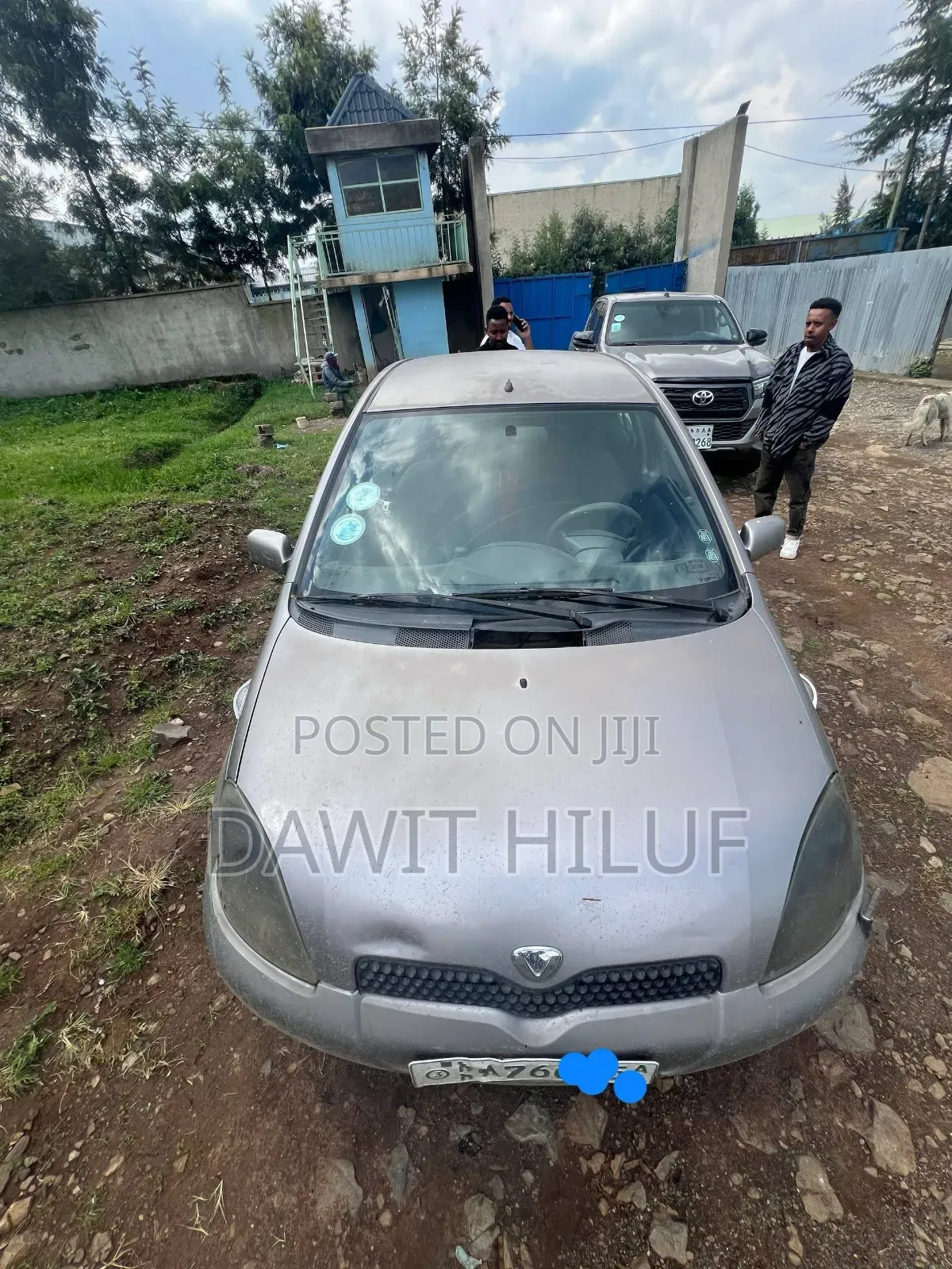Toyota Vitz 2001 Silver