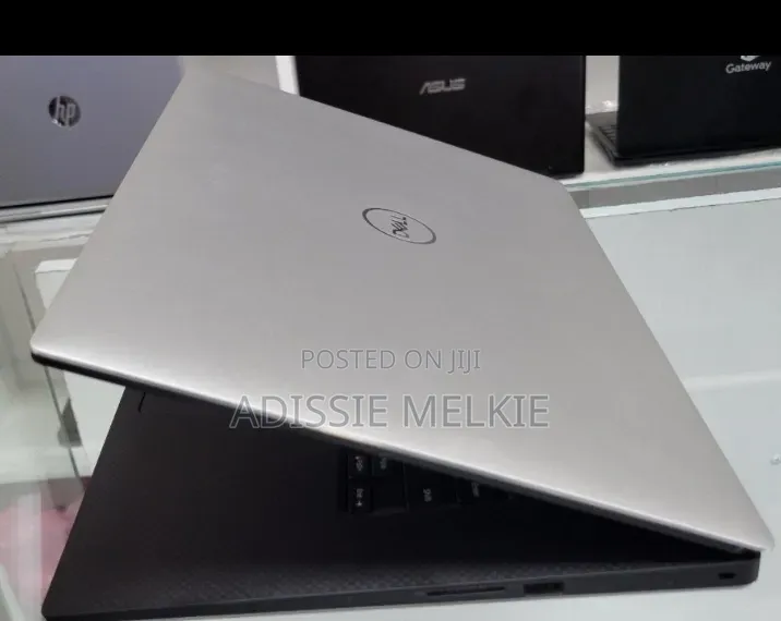 New Laptop Dell Precision 5530 16GB Intel Core i7 SSD 512GB