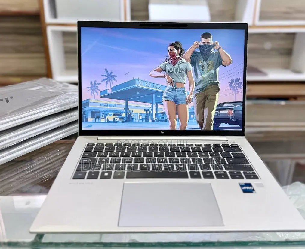 New Laptop HP EliteBook 840 G10 16GB Intel Core i7 SSD 512GB
