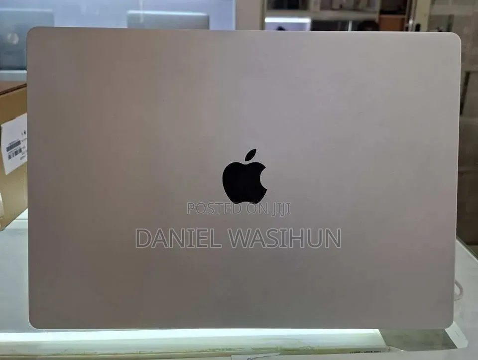 New Laptop Apple MacBook Pro 2021 M1 16GB Apple M1 Pro SSD 1T