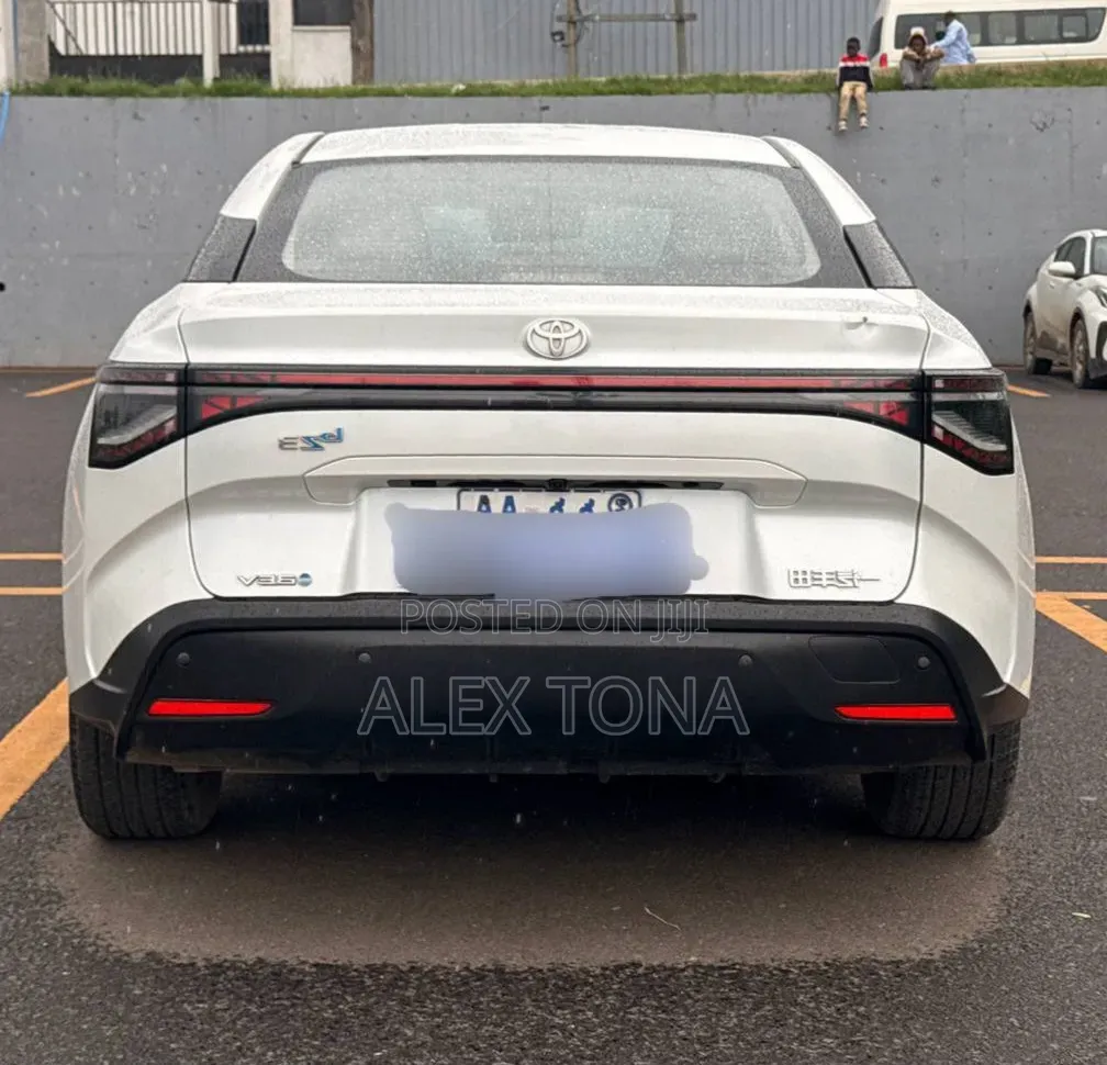 Toyota bZ3 2024 White