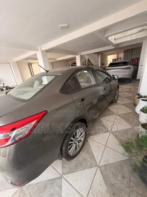 Toyota Yaris 2015