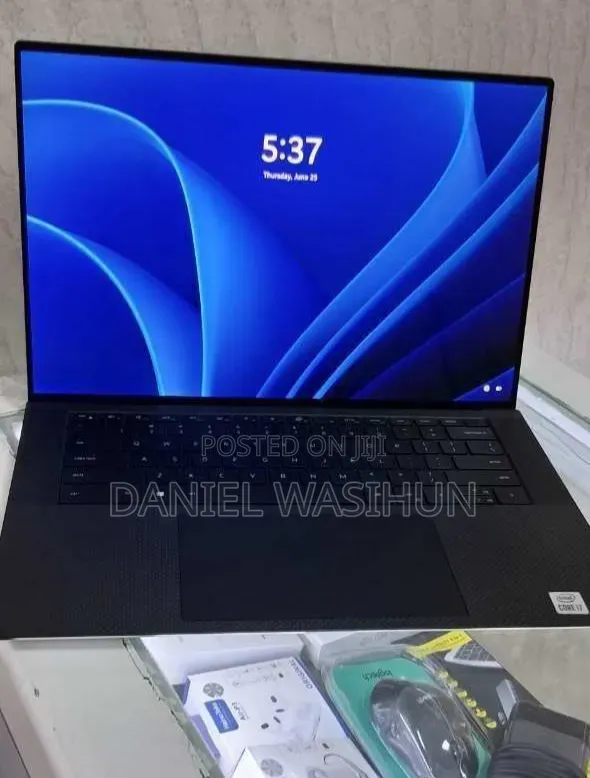 New Laptop Dell XPS 15 16GB Intel Core i7 SSD 512GB