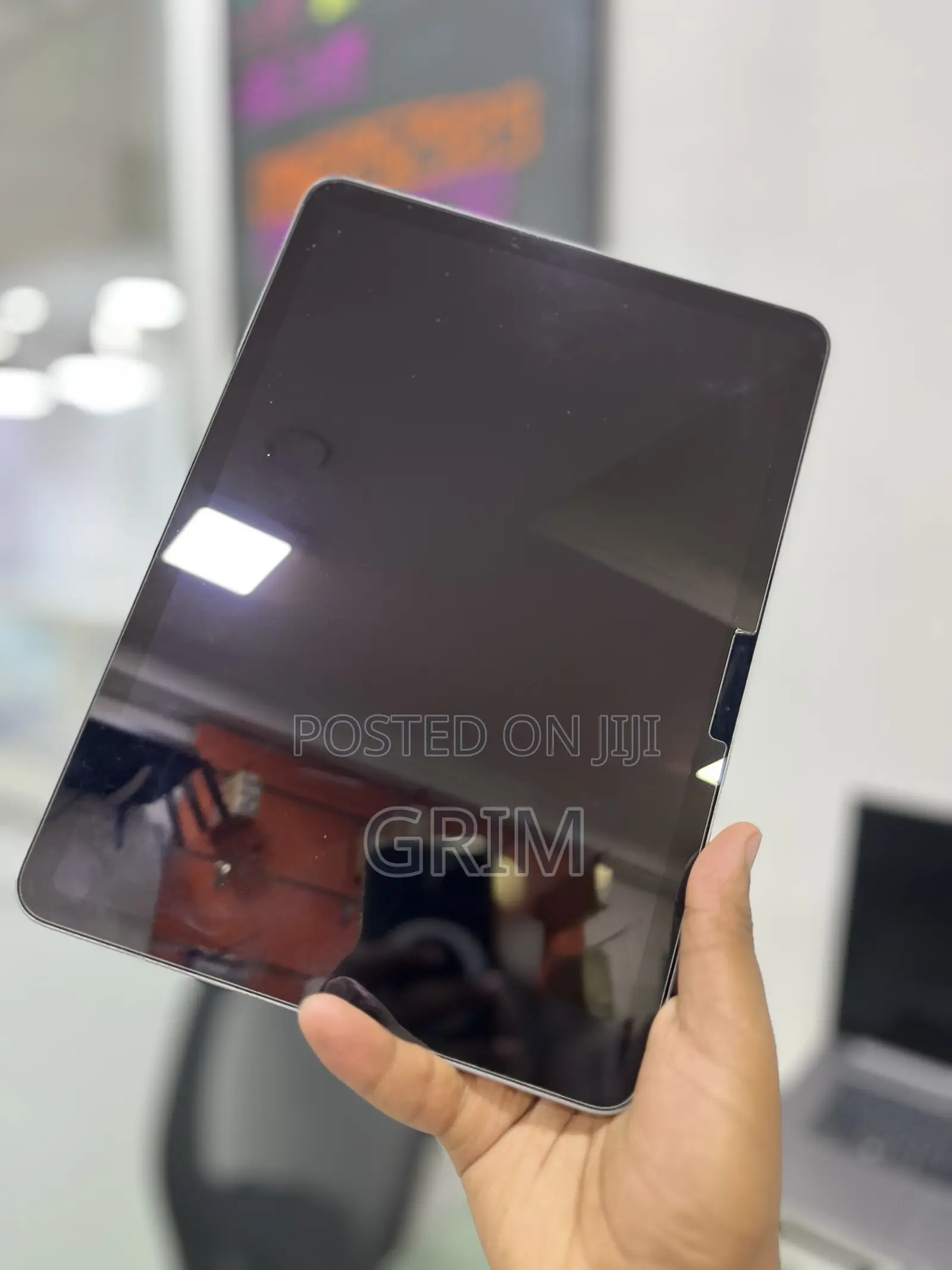 Apple iPad Air 64 GB Gray