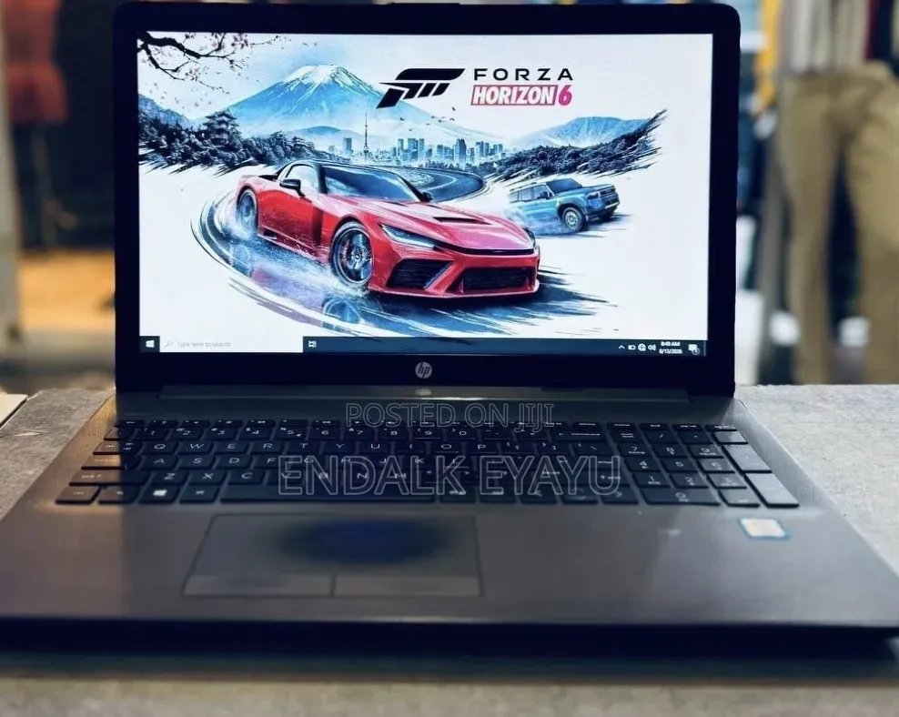 New Laptop HP 8GB Intel Core i7 HDD 1T