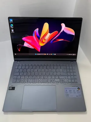New Laptop Asus VivoBook 15 X505BA 32GB Intel Core Ultra 9 SSD 512GB