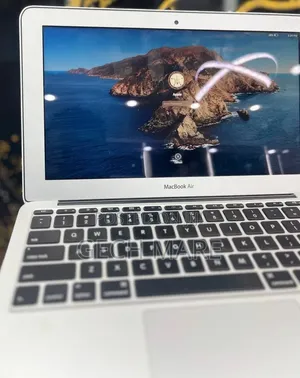 New Laptop Apple MacBook Air 2015 8GB Intel Core i5 SSD 128GB