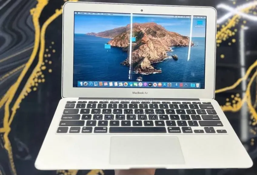 New Laptop Apple MacBook Air 2015 8GB Intel Core i5 SSD 128GB
