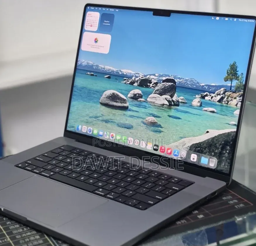 New Laptop Apple MacBook Pro 2021 M1 Max 64GB Apple M1 Max SSD 1T