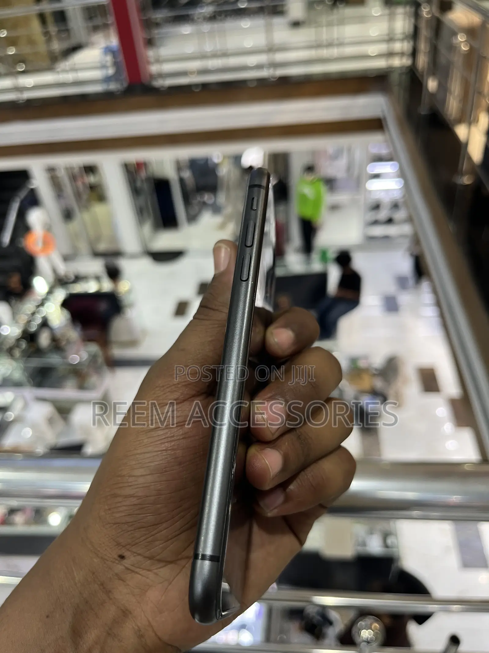 Apple iPhone 11 64 GB Black