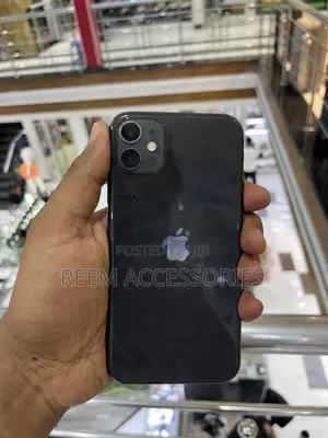 Apple iPhone 11 64 GB Black