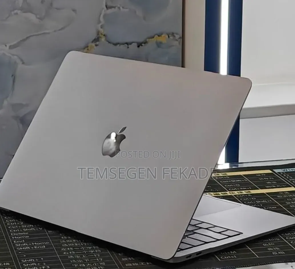 New Laptop Apple MacBook Air 2020 M1 16GB Apple M1 SSD 1T