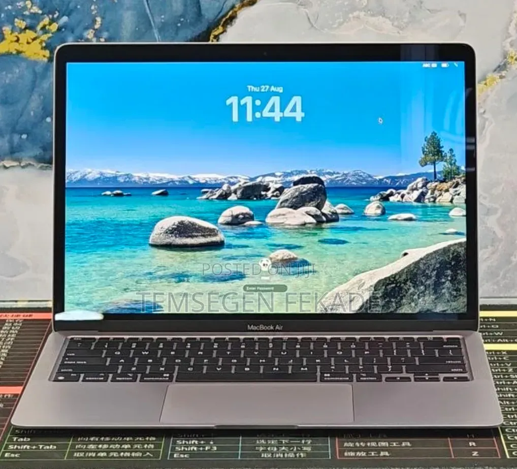 New Laptop Apple MacBook Air 2020 M1 16GB Apple M1 SSD 1T
