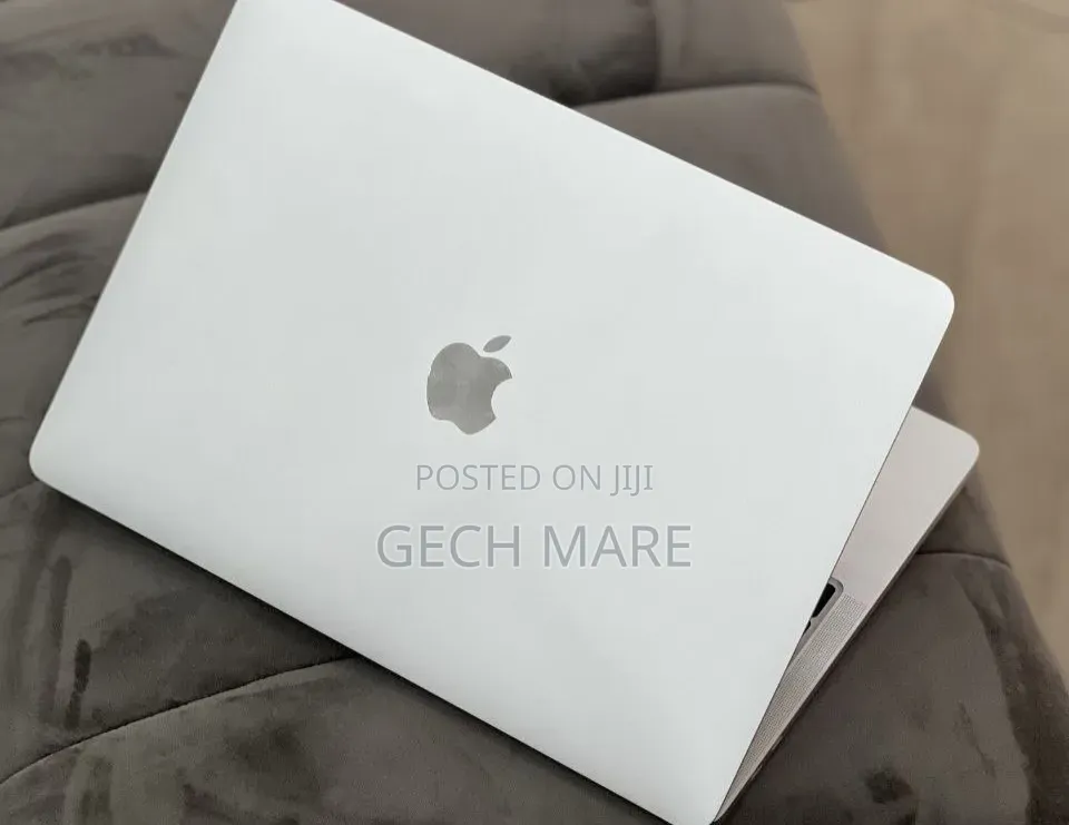 New Laptop Apple MacBook Pro 2022 M2 8GB Apple M2 SSD 512GB