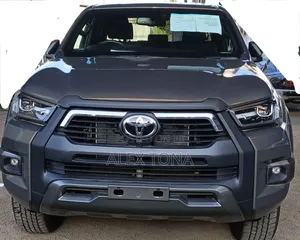 New Toyota Hilux 2024 Gray