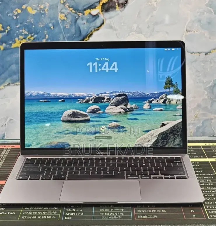 New Laptop Apple MacBook Air 2020 M1 16GB Apple M1 SSD 1T