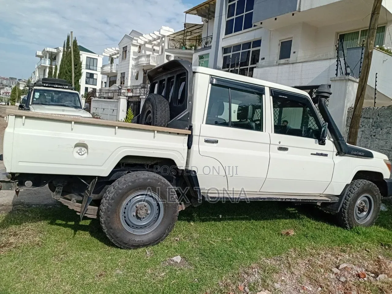 Toyota Land Cruiser 2020 White