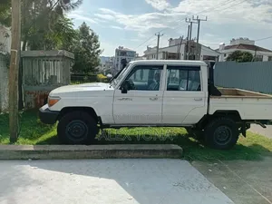 Toyota Land Cruiser 2020 White