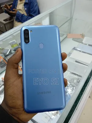 Samsung Galaxy A11 32 GB Blue