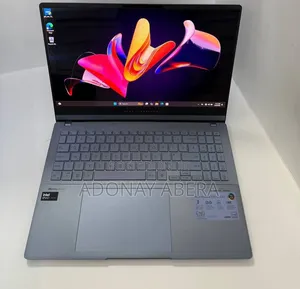 New Laptop Asus 32GB Intel Core Ultra 9 SSD 512GB