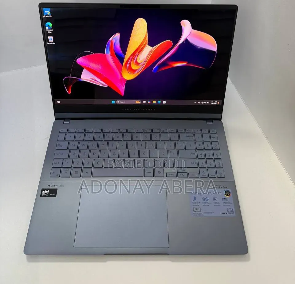 New Laptop Asus 32GB Intel Core Ultra 9 SSD 512GB