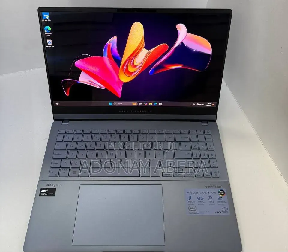 New Laptop Asus 32GB Intel Core Ultra 9 SSD 512GB