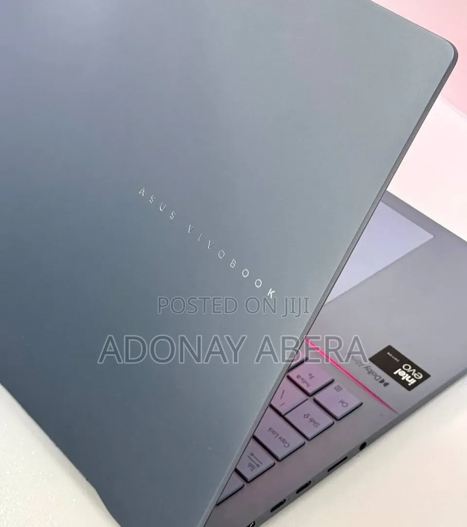 New Laptop Asus 32GB Intel Core Ultra 9 SSD 512GB